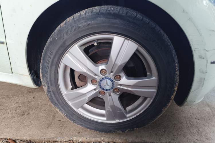 Used Mercedes-Benz A-Class 2011 A 160 Right Front Wheel Hub