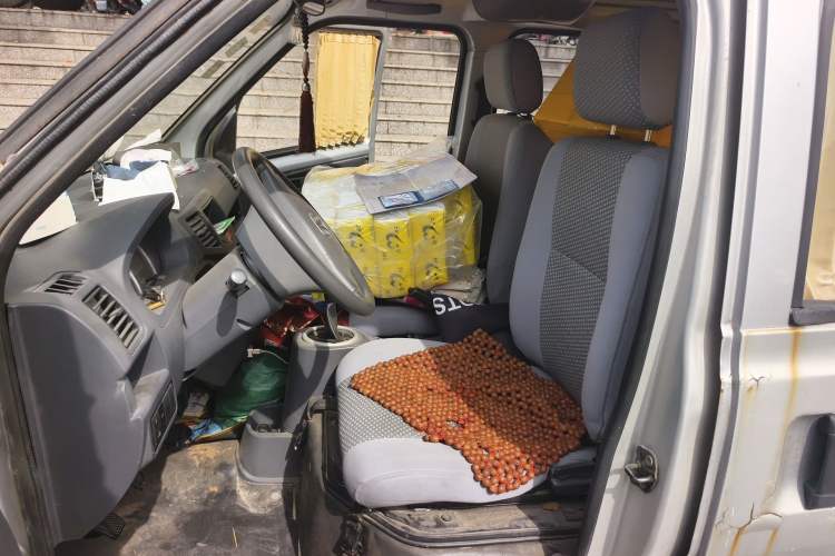 Used BAIC Weiwang 306 2011 1.3L base model 7 seats Left Front Seat