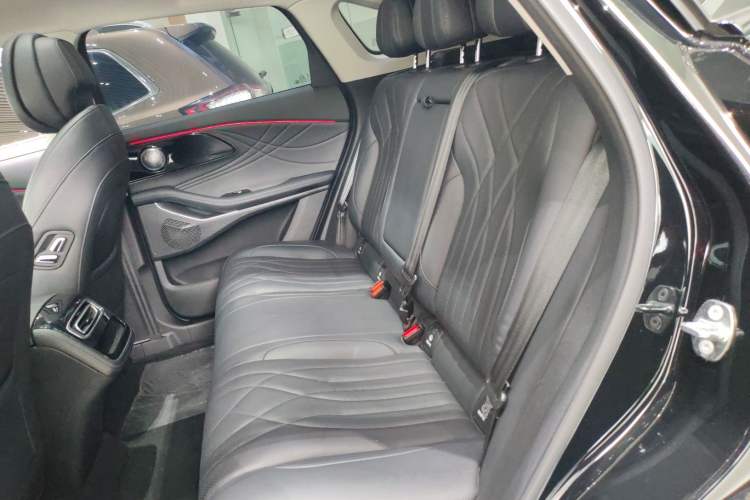 Used EXEED Stellar 2023 400T Two-Wheel Drive Comfort Flyfish Edition