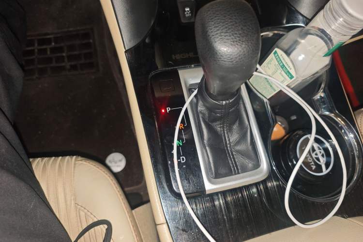 Used Toyota Highlander 2018 2.0T Four-Wheel Drive Elite Edition 7 Seats China VI Standard