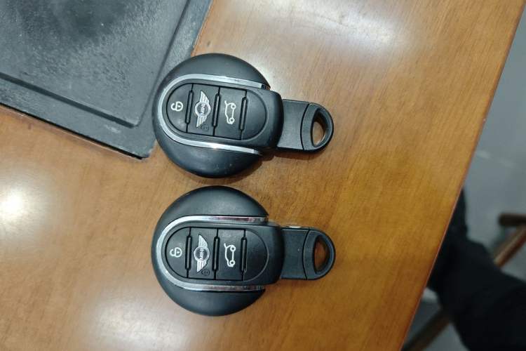 Used MINI MINI 2016 1.5T COOPER Five-Door Edition