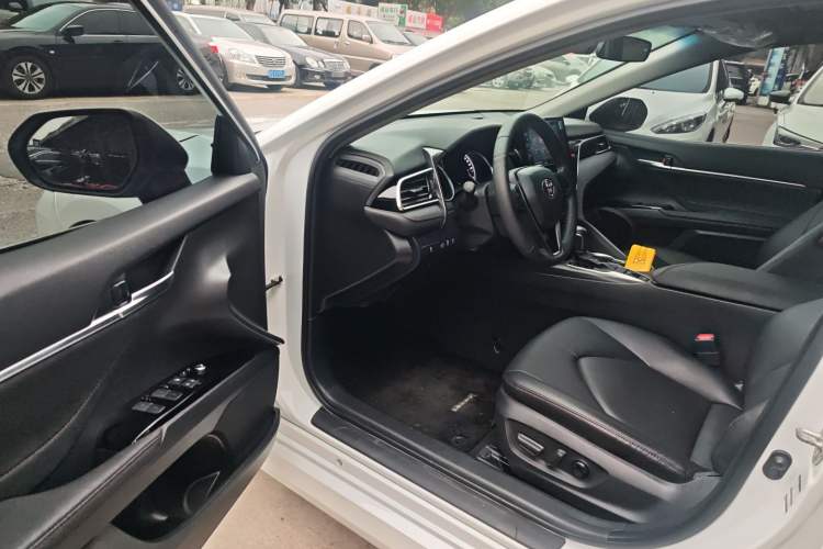 Used Toyota Camry 2022 2.0GVP Premier Edition