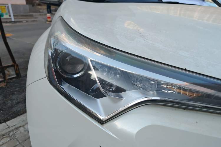 Used Toyota C-HR 2018 2.0L Leading Special Edition China V Standard