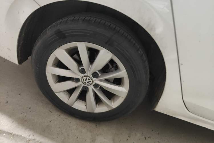 Used Volkswagen Bora 2020 1.5L Automatic Elite Version Right Rear Wheel Hub