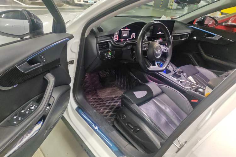 Used Audi A4L 2022 40 TFSI Luxury Dynamic Model Driver Seat