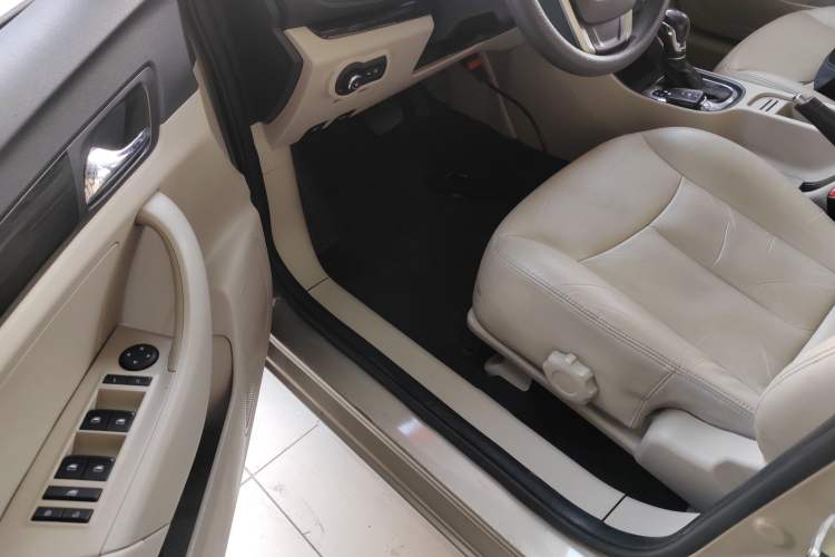 Used Roewe 360 2017 1.5L Automatic Luxury Edition