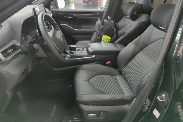 Used Toyota Crown Kluger 2023 2.5L HEV Four-Wheel Drive Prestige Edition Left Front Seat