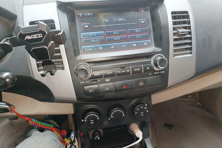 Used Land X8 2012 Explore Edition 2.0L Urban Pioneer Version