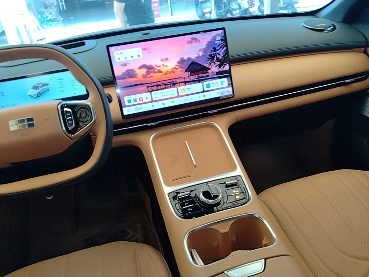 Geely Galaxy Xingjian 7 EM-i 2025 120km Navigator Edition — снимка 15