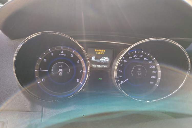 Used Hyundai Sonata 2013 2.4L Automatic Leading Edition China IV Standard