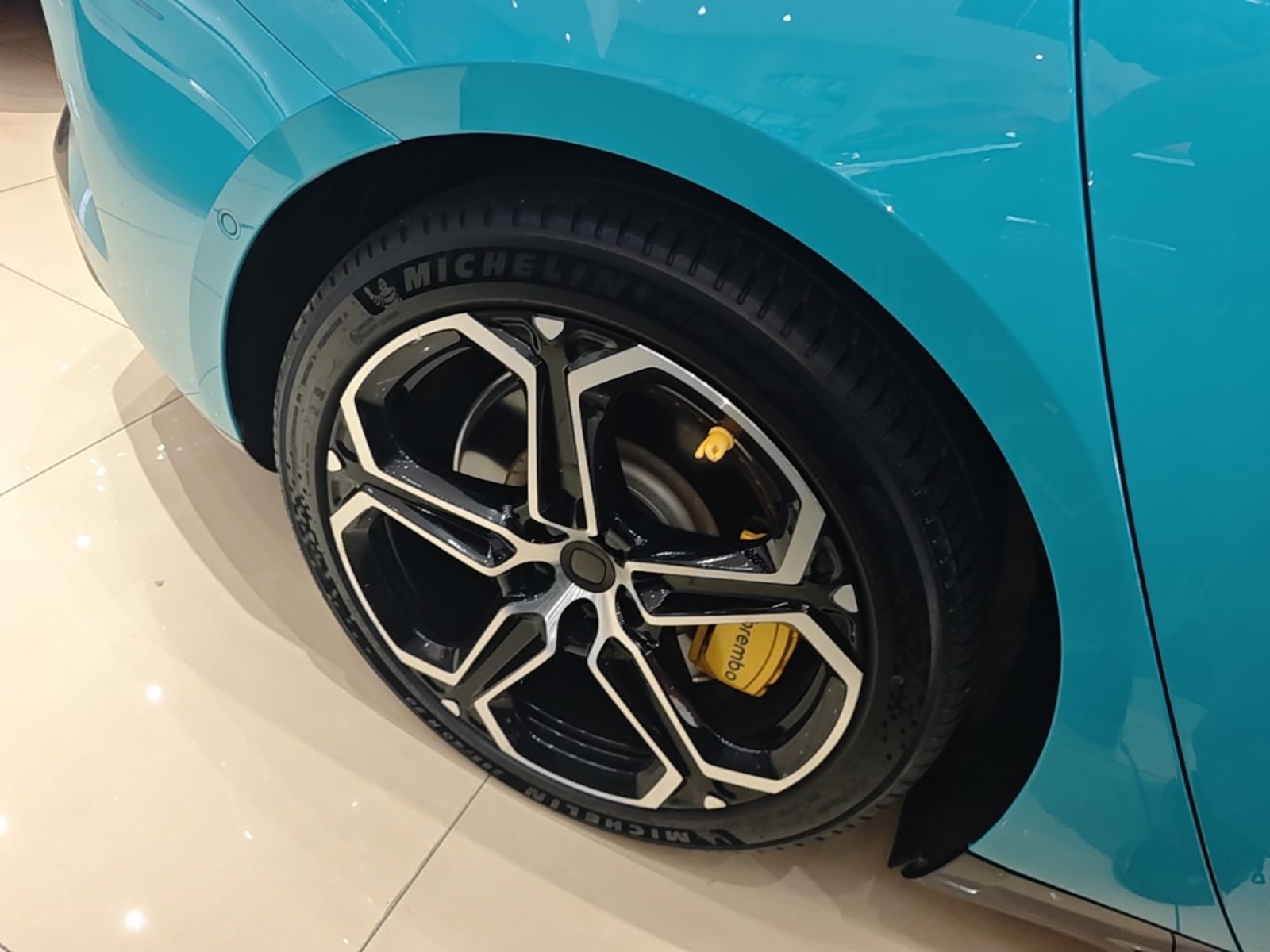 Xiaomi Auto SU7 2024 Four-Wheel Drive Ultra-Long Range Advanced Intelligent Driving Max Edition — снимка 11