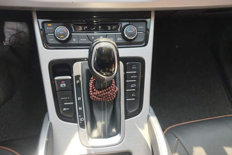 Used Geely Auto Emgrand X7 Sport 2016 1.8TD Automatic Smart Connectivity Version
