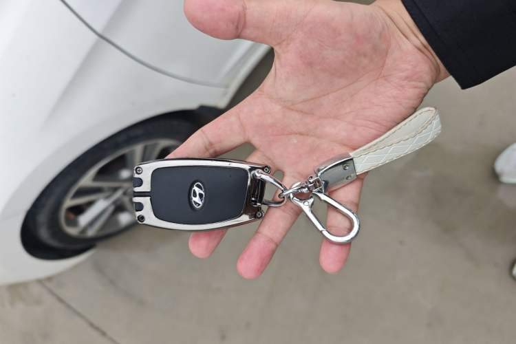 Used Hyundai Elantra (6th Generation / Lingdong) 2016 1.6L Automatic ZhiXuan – Elite Version
