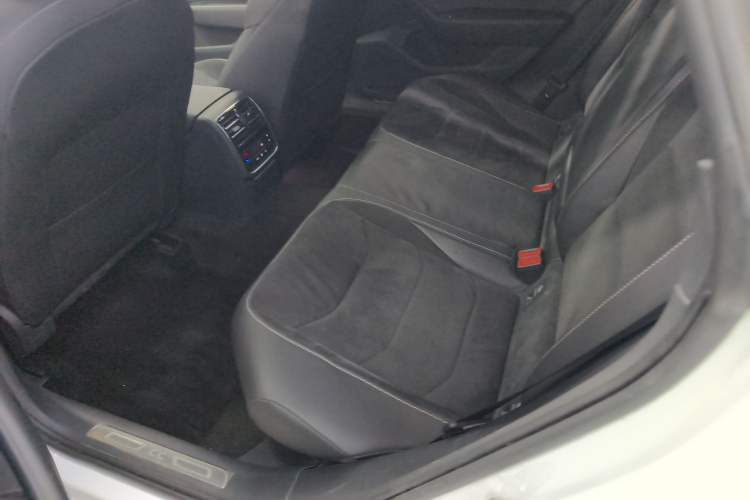 Used Volkswagen FAW-Volkswagen CC 2020 330TSI Huayan Edition China VI Standard
