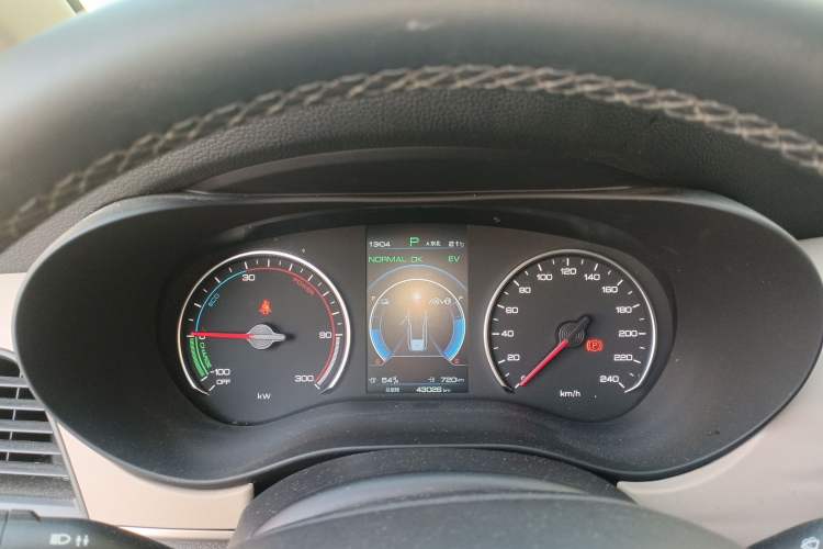 Used BYD Song MAX New Energy 2022 DM-i 105KM Flagship Model
