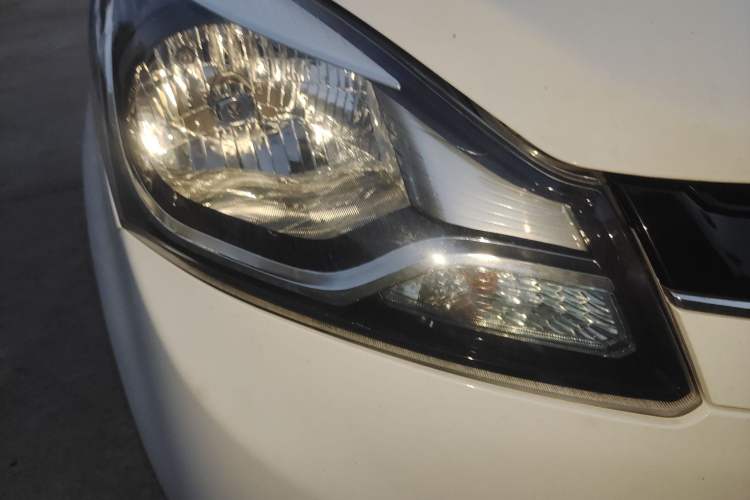 Used CHANGAN Benni E-Star 2021 National Edition Xin Yue Version Lithium Iron Phosphate (31.18 kWh) Right Front Headlight