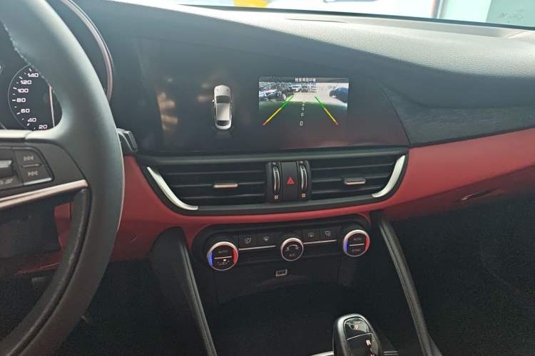 Used Alfa Romeo Giulia 2019 2.0T 280HP Luxury Edition