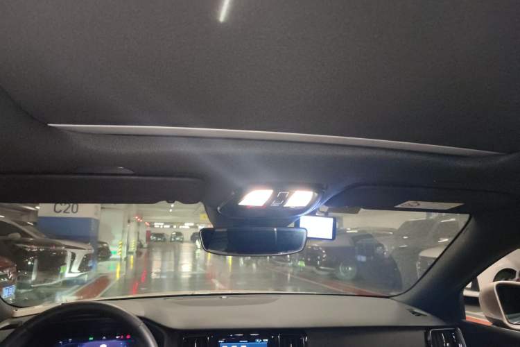 Used Volvo S60 2023 B4 Zhiyuan Luxury Edition
