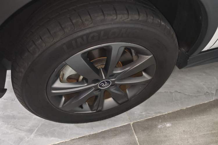 Used BYD Yuan New Energy 2019 EV360 Smart Connect Enjoyment Model Left Front Wheel Hub