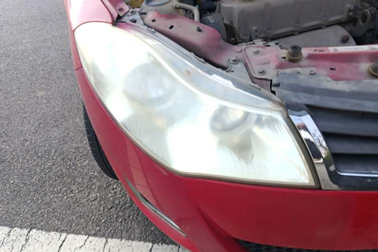 Used Chery Fengyun 2 2010 Hatchback 1.5L Ambition Model Right Front Headlight