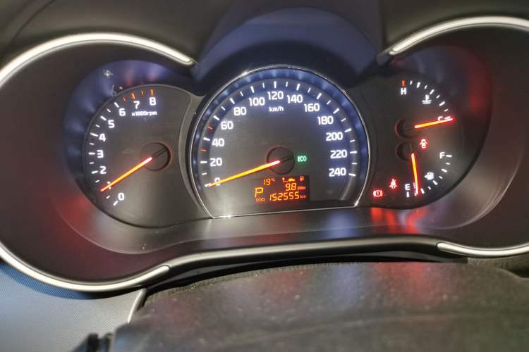 Used Kia Sorento 2013 2.4L 5-Seater Gasoline Comfort Edition Instrument Cluster