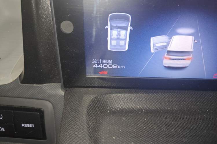 Used Wuling Hongguang MINIEV 2022 Macaron Premium Model – Lithium Iron Phosphate