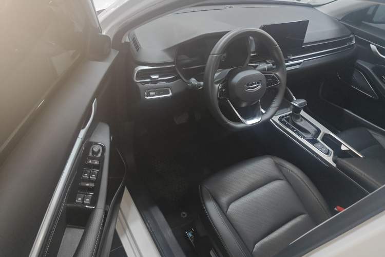 Used Geely Auto Emgrand 2022 4th Generation 1.5L CVT Luxury Model Driver Seat