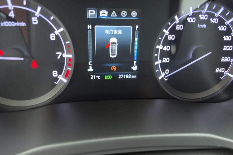 Used CHANGAN Ruicheng CC 2022 Blue Whale Edition 1.5T DCT Luxury Model Odometer Close Up