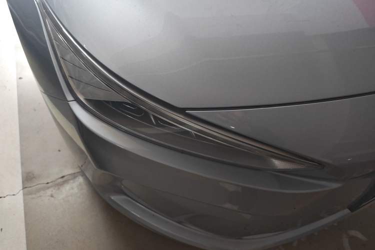 Used Geometry A 2019 High-Value Standard Range Cube Edition Right Front Headlight