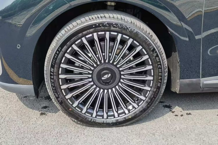 Used Chery T11 2026 Model 220 All-Wheel Drive Family Fun Edition
