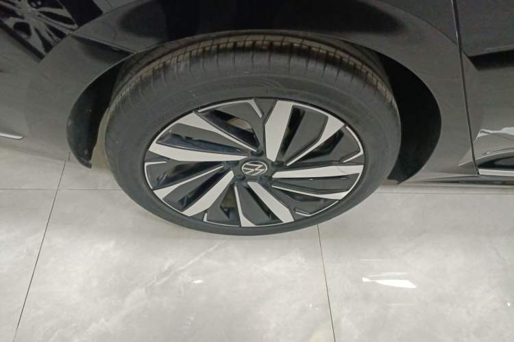 Used Volkswagen Passat 2023 Facelift 330TSI Luxury Edition