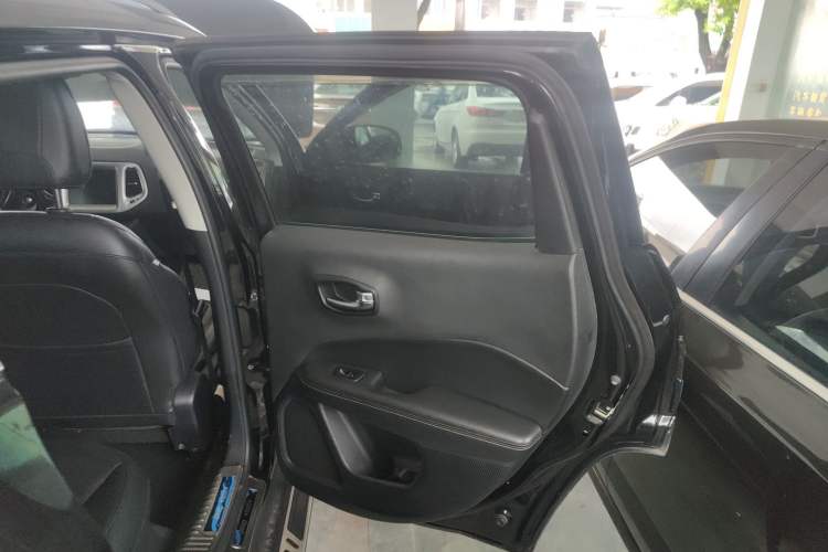 Used Jeep Compass 2017 200T Automatic Family Edition