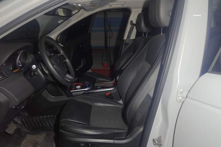 Used Land Rover Discovery Sport 2016 2.0T S
