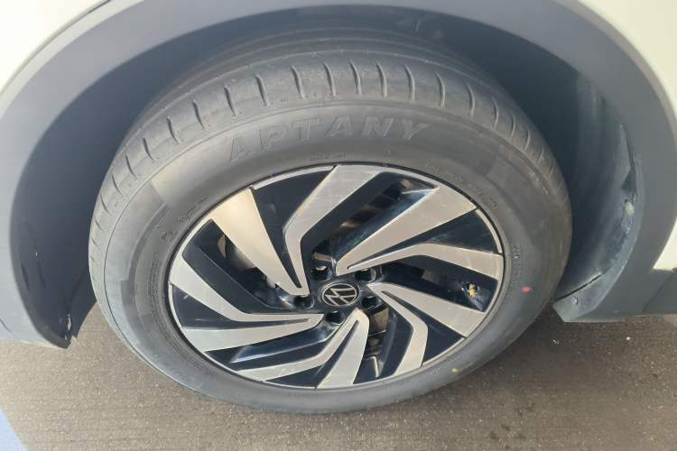 Used Volkswagen Tiguan L 2024 300TSI Automatic Two-Wheel Drive Smart Edition Left Front Wheel Hub