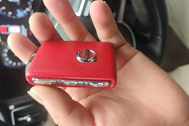 Used Volvo XC60 2021 T5 4x4 Smart Luxury Edition Vehicle Key