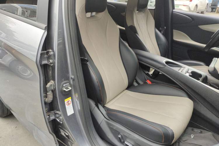 Used BYD Dolphin 2023 420 km Fashion Edition