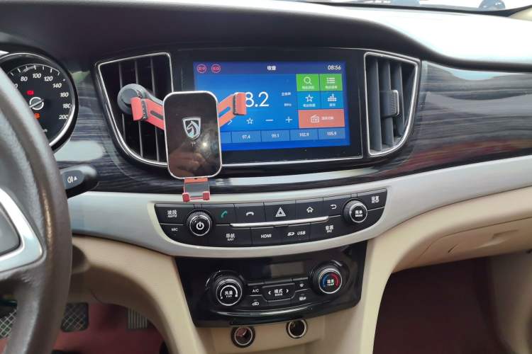 Used Baojun 730 2016 1.5L Manual Luxury Edition 7 Seats