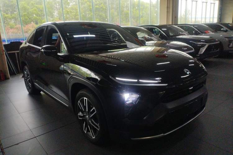 Used Nio EC6 2020 430 km Sport Version Front Right 45 Deg