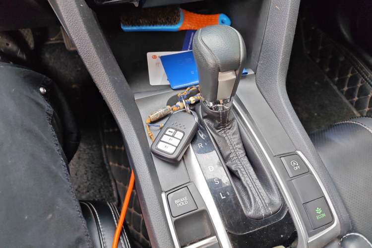 Used Honda Civic 2016 220TURBO CVT Luxury Edition
