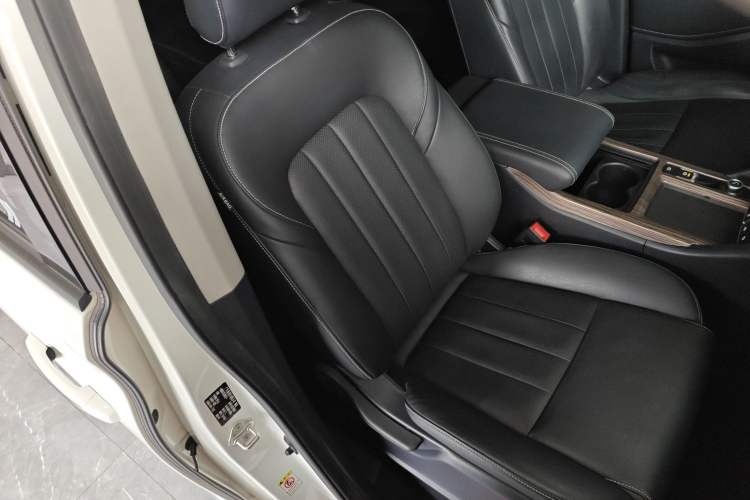 Used GAC Trumpchi M8 2020 390T Deluxe Edition
