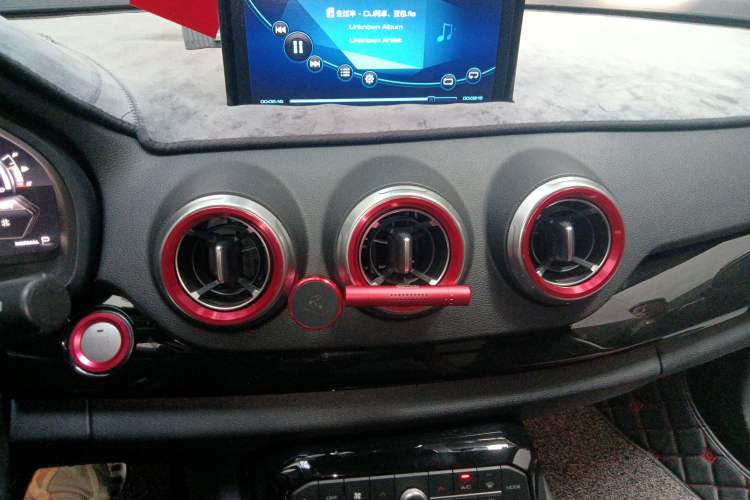 Used Wey VV7 2017 2.0T Flagship Model
