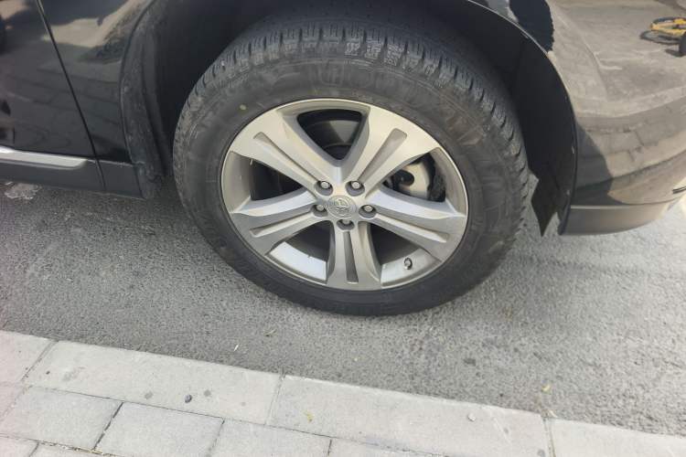 Used Toyota Highlander 2012 2.7L Two-Wheel Drive 7-Seater Luxury Edition
