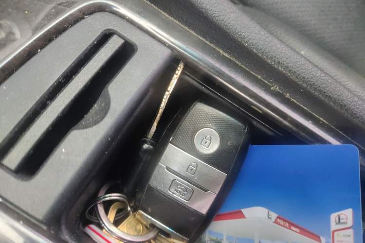 Used Kia K5 2016 2.0L Automatic LUX
