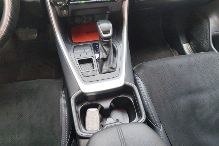 Used Toyota Wildlander 2022 Dual-Engine 2.5L E-CVT Two-Wheel Drive Luxury PLUS Edition