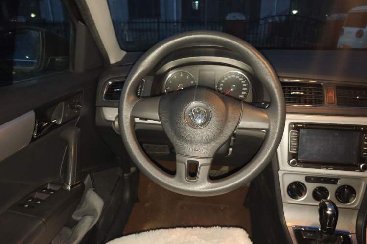 Used Volkswagen Gran Lavida 2013 1.6L Automatic Comfort Model