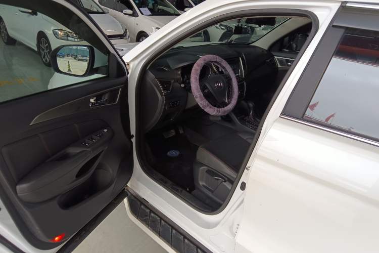 Used Changan CS75 2016 1.8T Automatic Elite Model China V Standard
