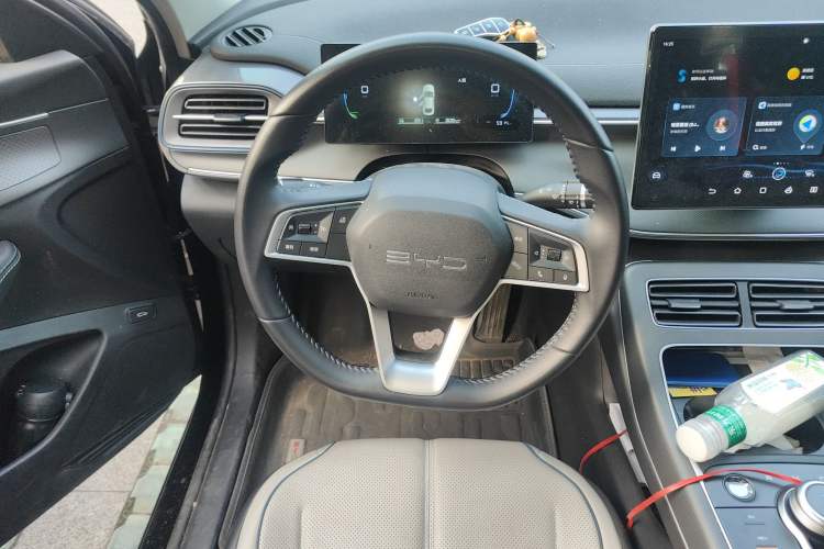 Used BYD Destroyer 05 2024 HONOR Edition DM-i 55KM Luxury Model Steering Wheel