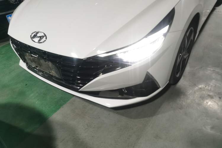 Used Hyundai Elantra 2022 1.5L CVT LUX Prestige Edition Left Front Headlight