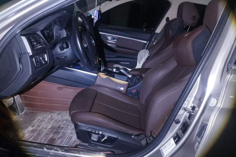 Used BMW 3 Series 2019 320Li Fashion Model
