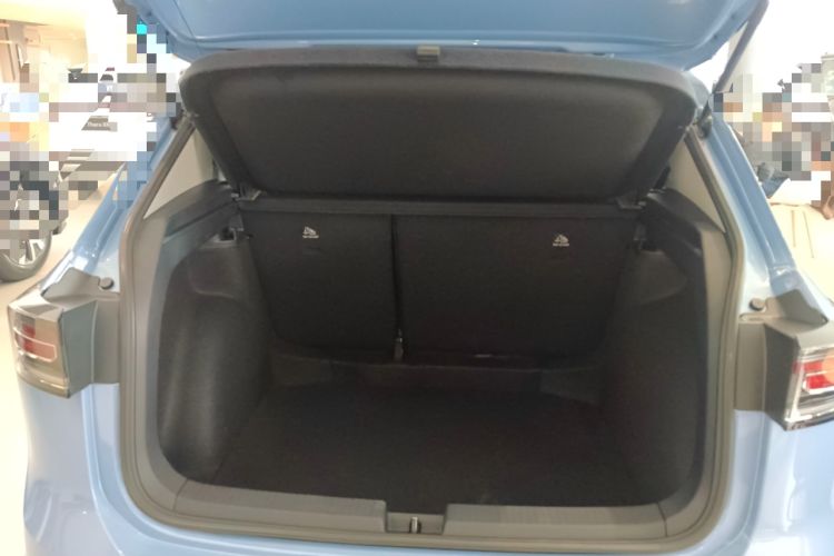 Used Volkswagen Tharu 2025 NewRui 300TSI Prestige Edition Trunk